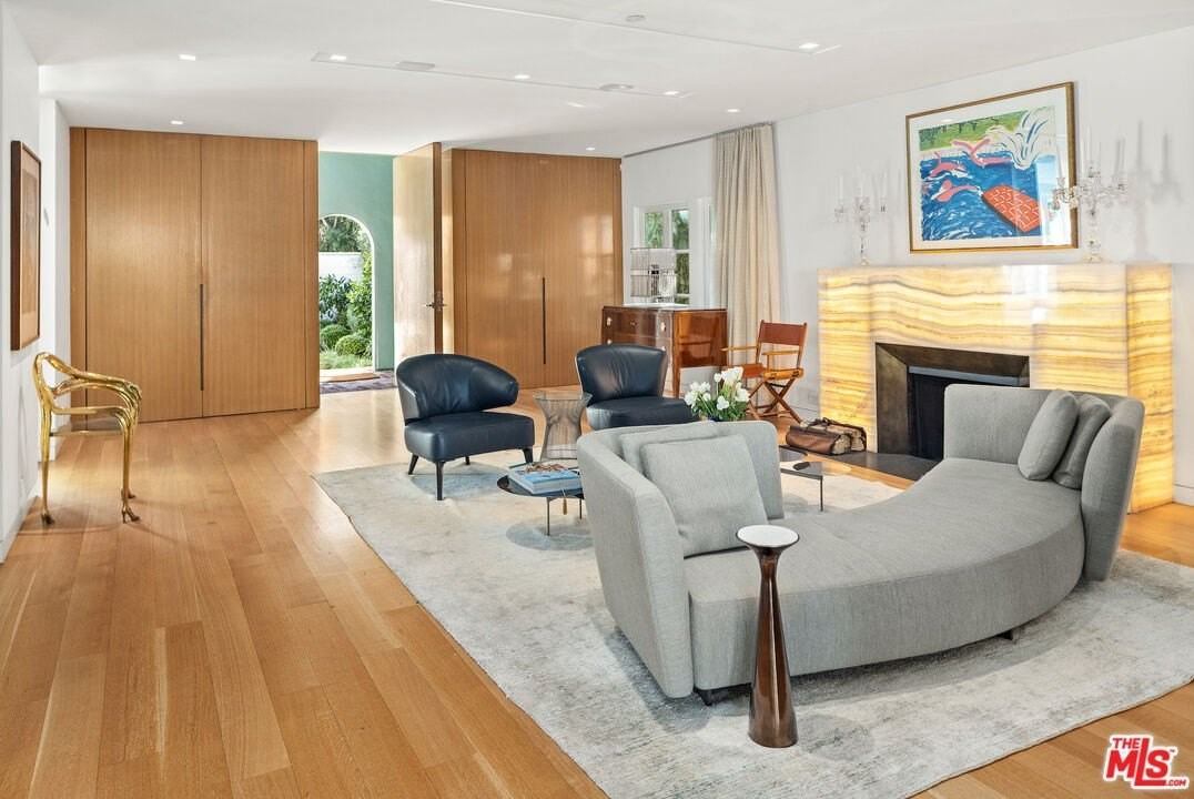 165 Mabery Rd - Photo 6 of 36