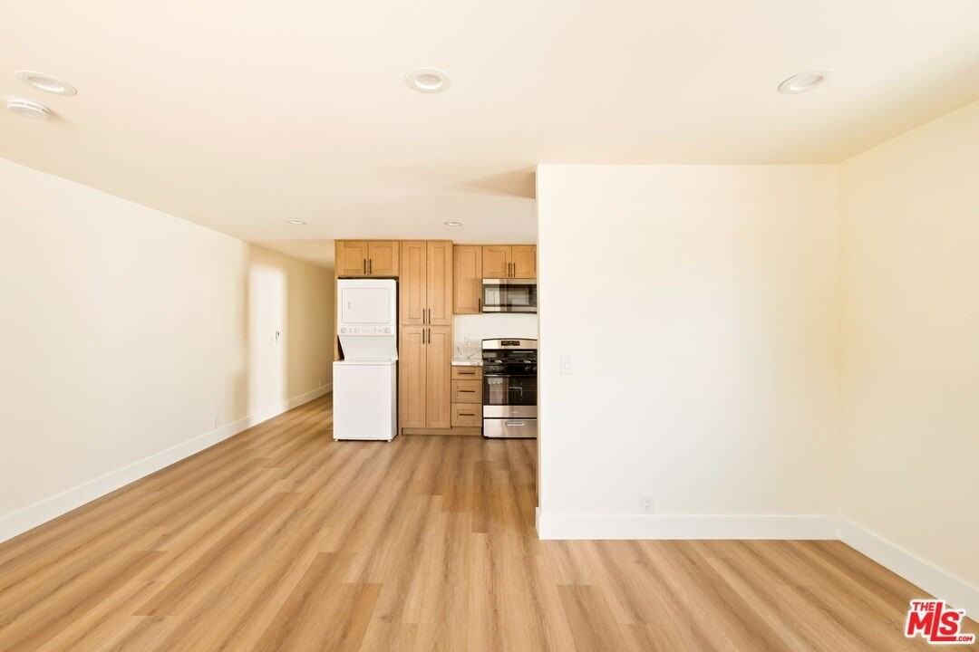 340 S Avenue 56 - Photo 4 of 26