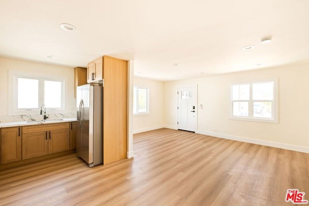 340 S Avenue 56 - Photo 7 of 26