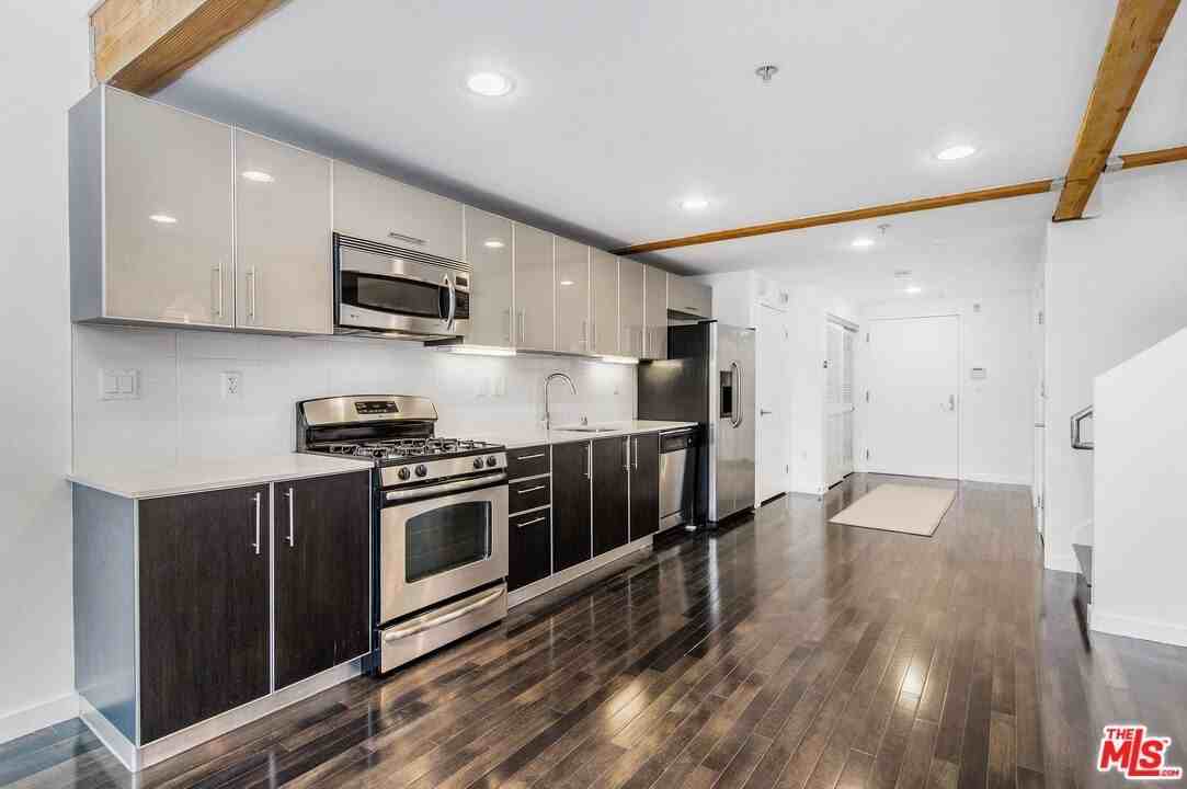 4215 Glencoe Ave Unit 130 #130 - Photo 3 of 17