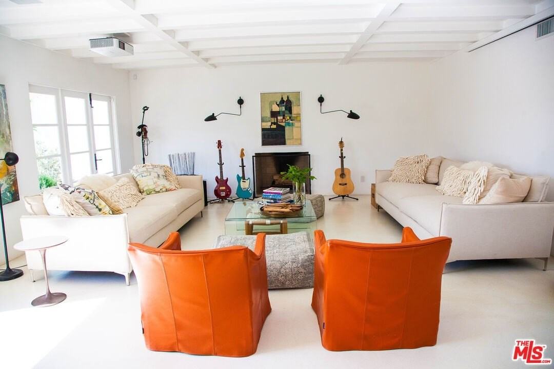 3817 Surfwood Rd - Photo 2 of 26