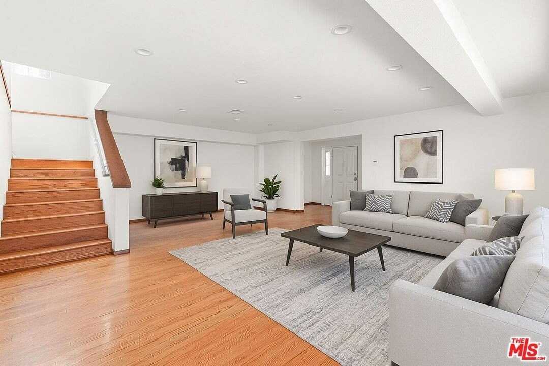 3962 Oakfield Dr - Photo 6 of 40