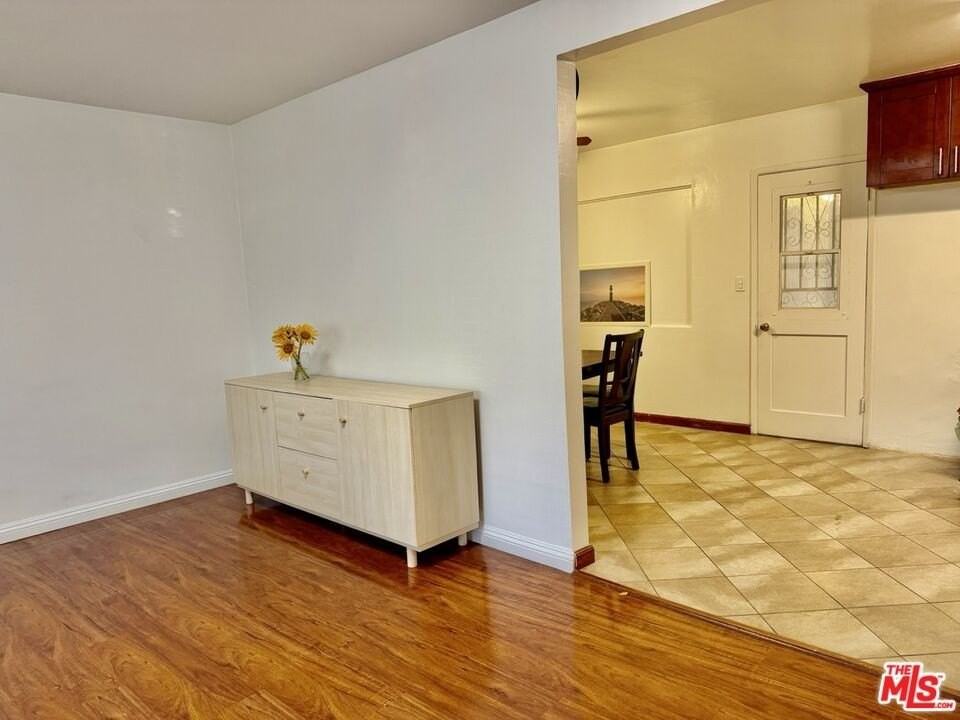 2328 Pine St - Photo 6 of 24