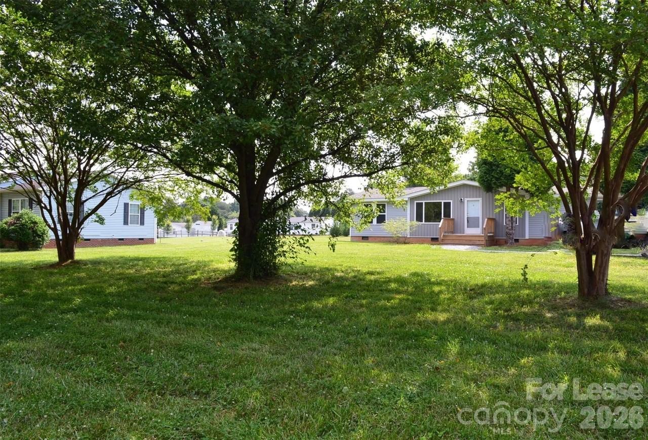 7167 Long Island Rd - Photo 2 of 34