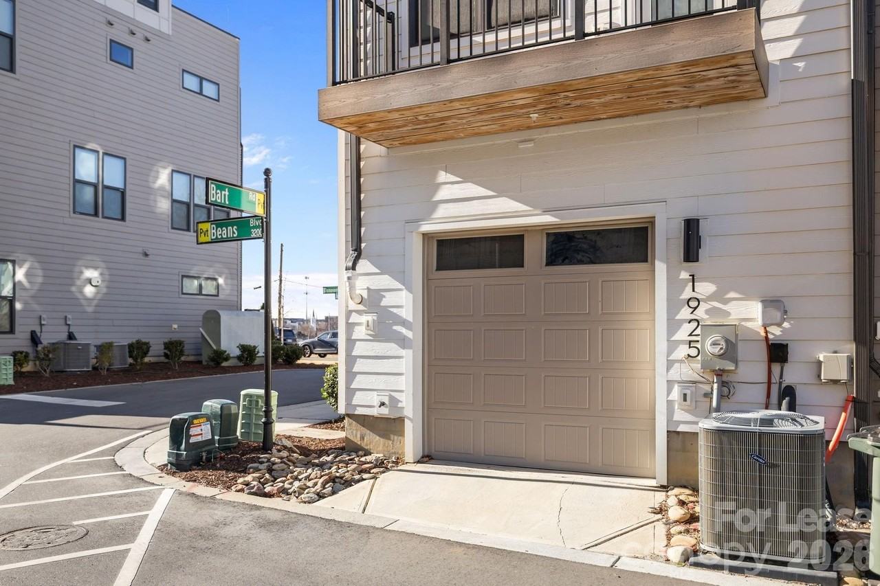 1925 Dunavant St - Photo 4 of 28