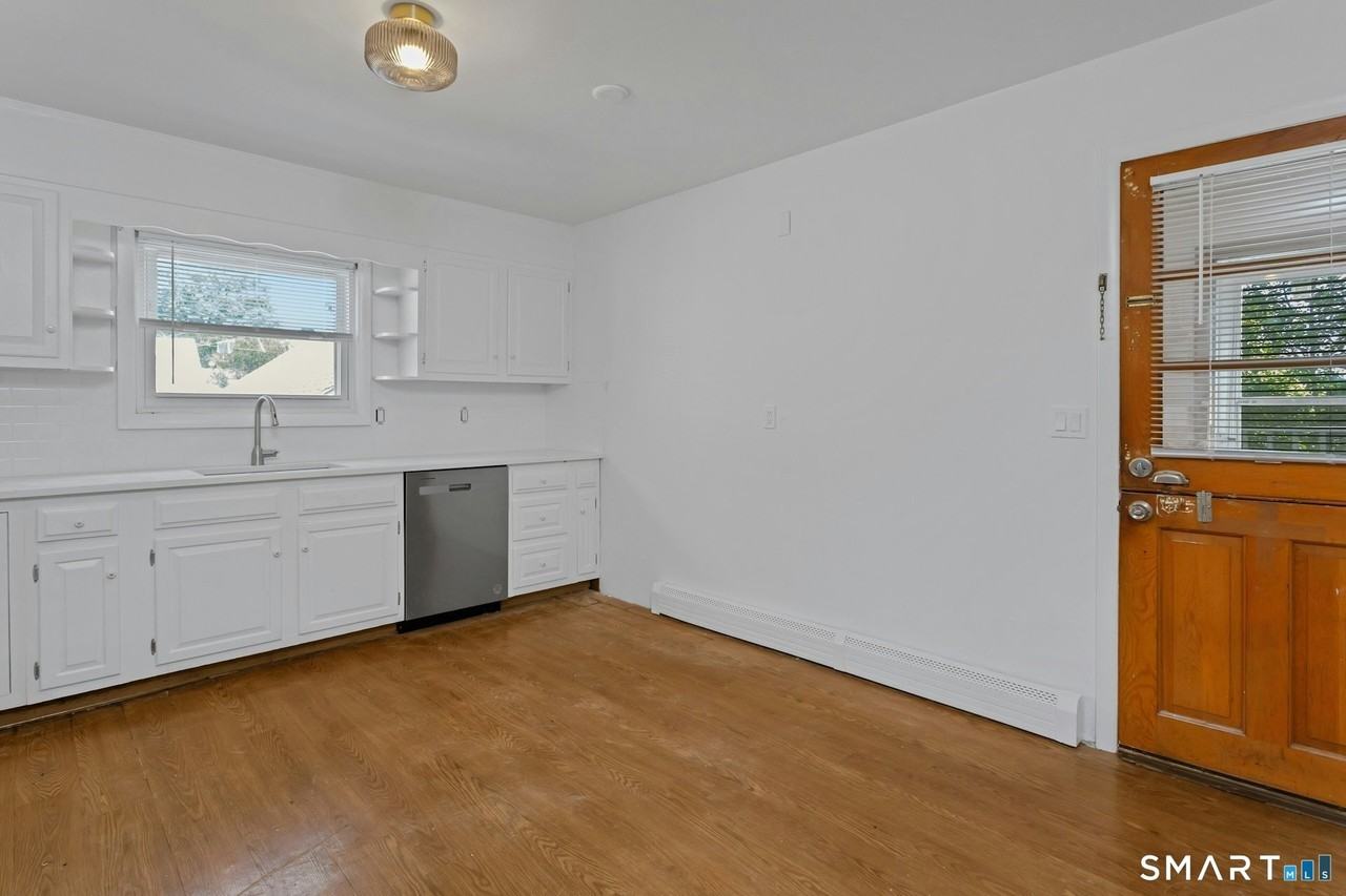 2090 Madison Ave - Photo 7 of 18