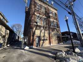 featured image of 568 Newfield Ave Apt 2a #2A