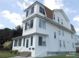 featured image of 166 Booth St