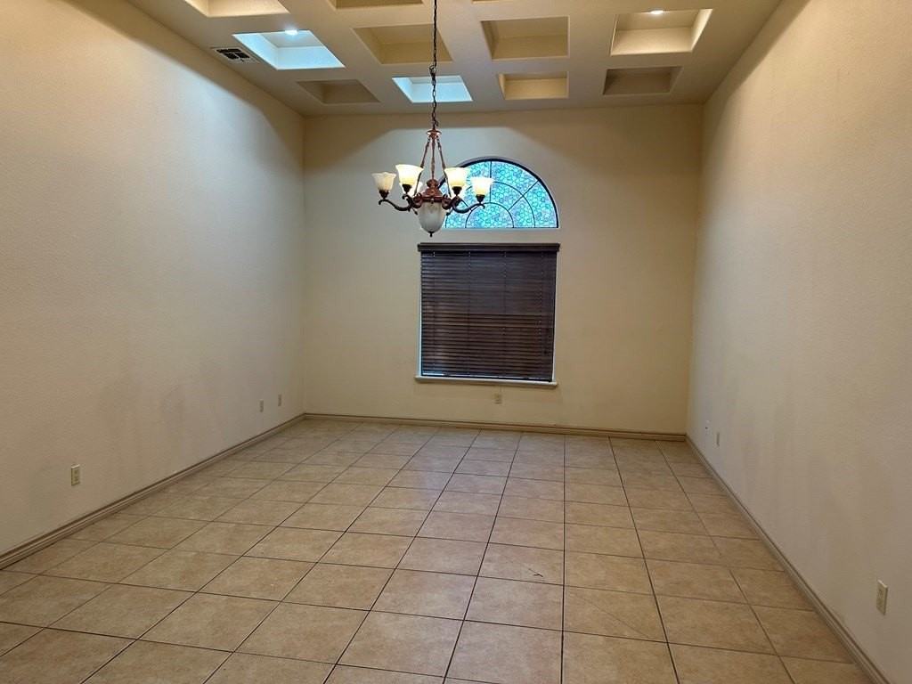 2630 Arrow Point Blvd - Photo 5 of 15