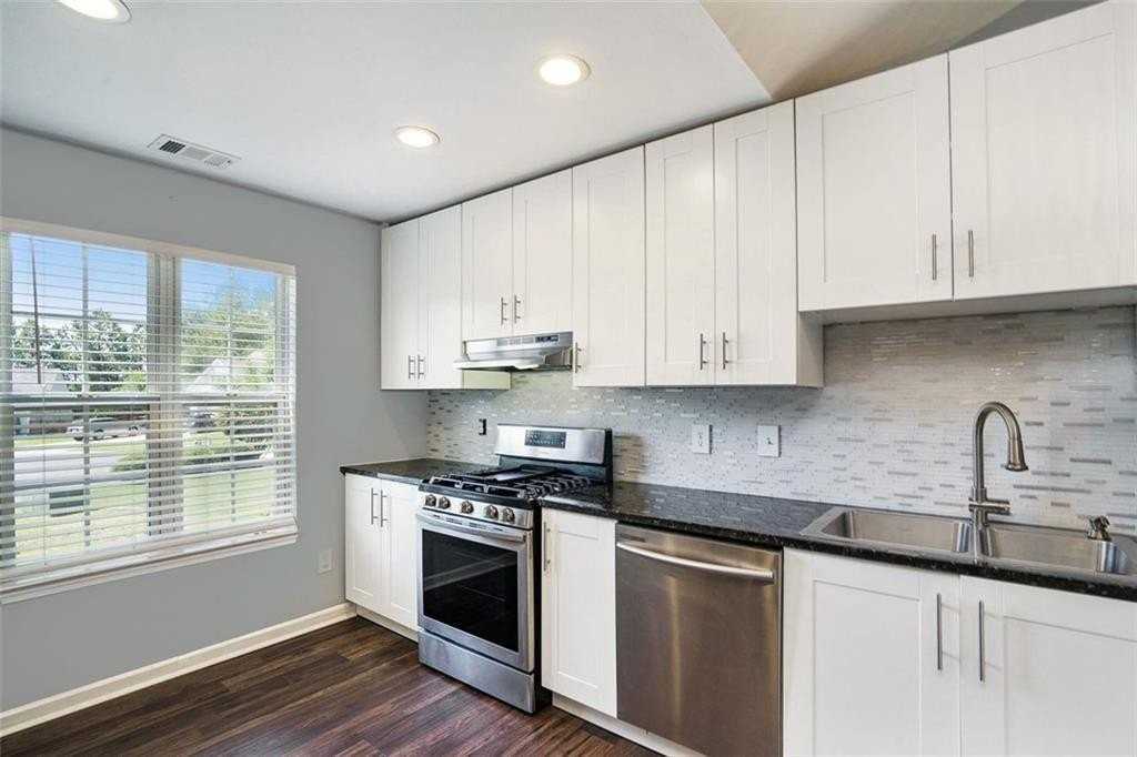 5060 Meadow Overlook - Photo 5 of 13