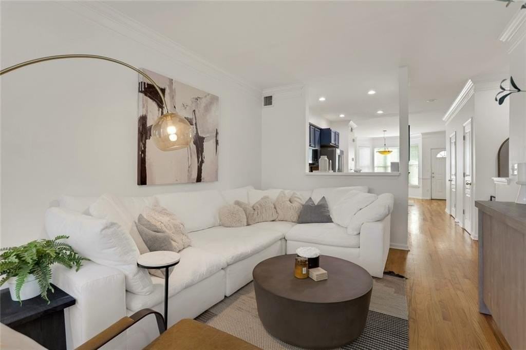 375 Highland Ave Ne Unit 505 #505 - Photo 5 of 38