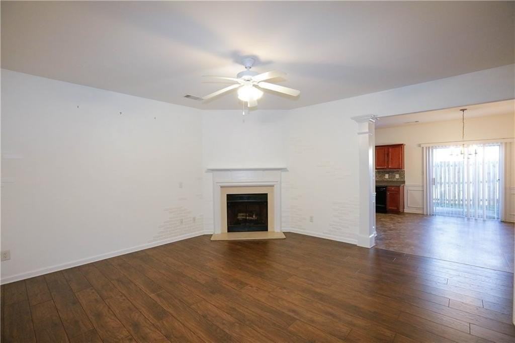 1939 Durwood Ln - Photo 4 of 46