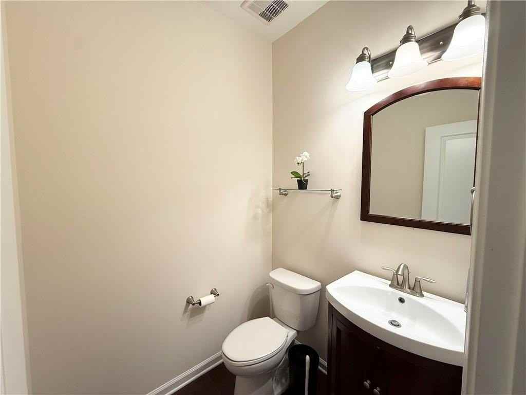 13432 Gardiner Ln - Photo 4 of 33