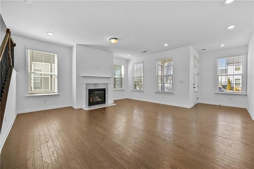 4674 Dewitt Dr - Photo 6 of 35