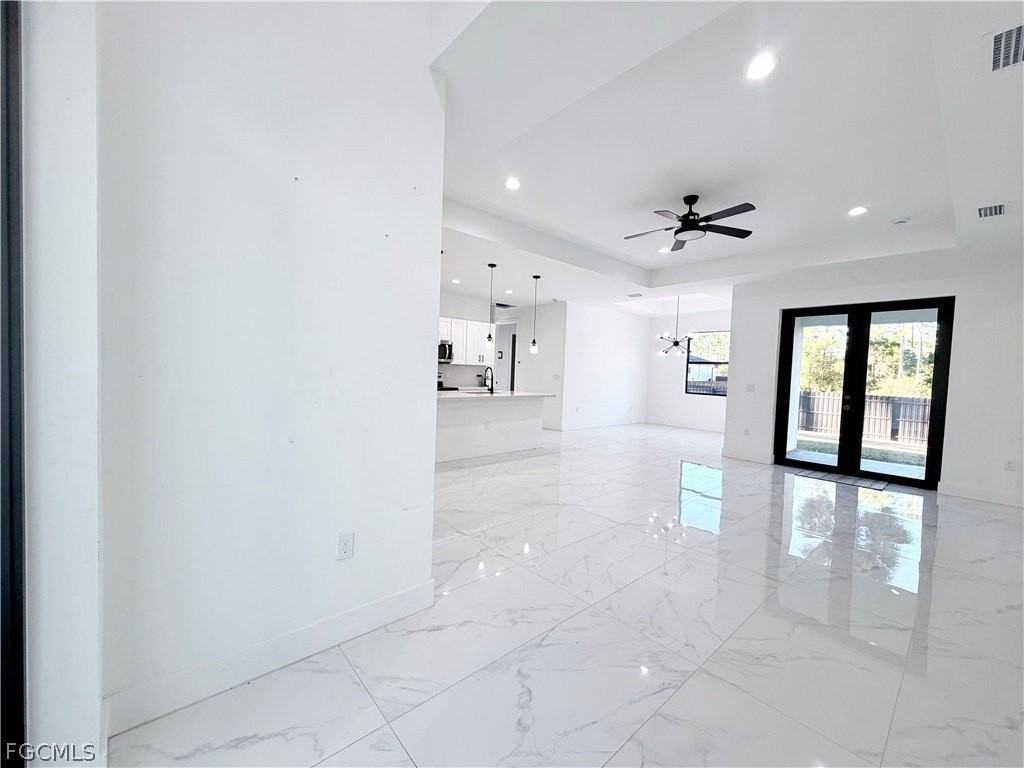 312 Rosanna Ave - Photo 2 of 34