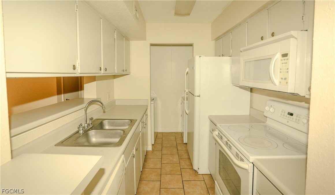 2835 Winkler Ave #216 - Photo 6 of 13