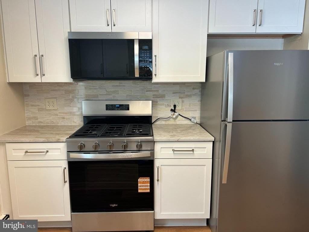 815 W Baltimore Pike #815 - Photo 3 of 33