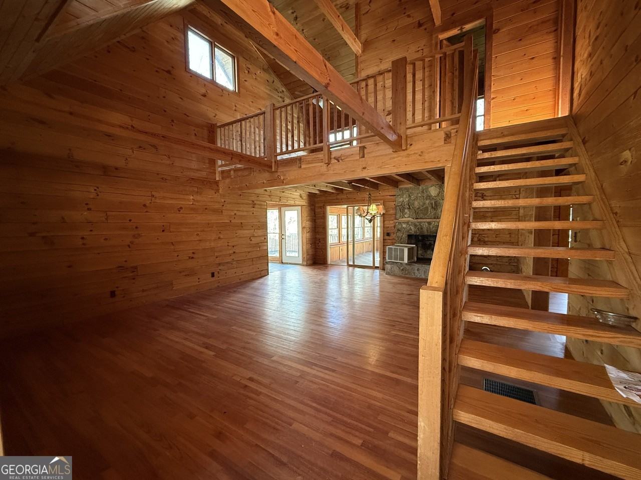 2405 Mountain Rd - Photo 3 of 15