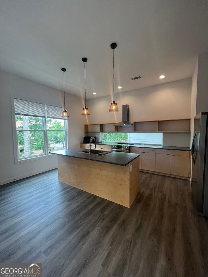 217 North Ave - Photo 3 of 9