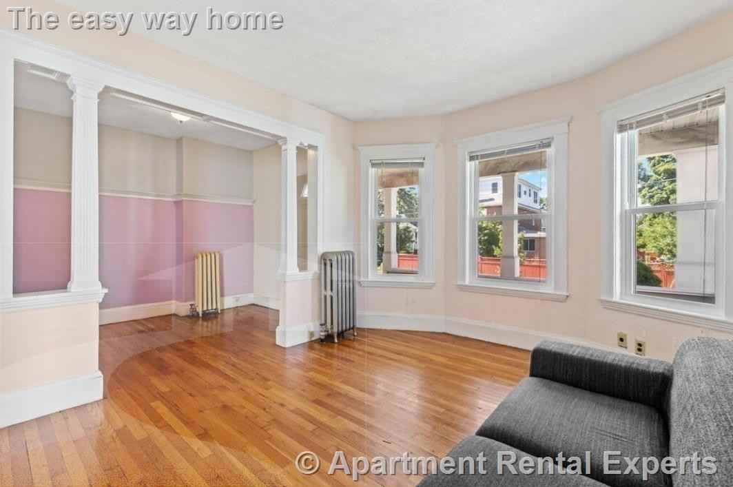 38 George St #1 - Photo 3 of 15