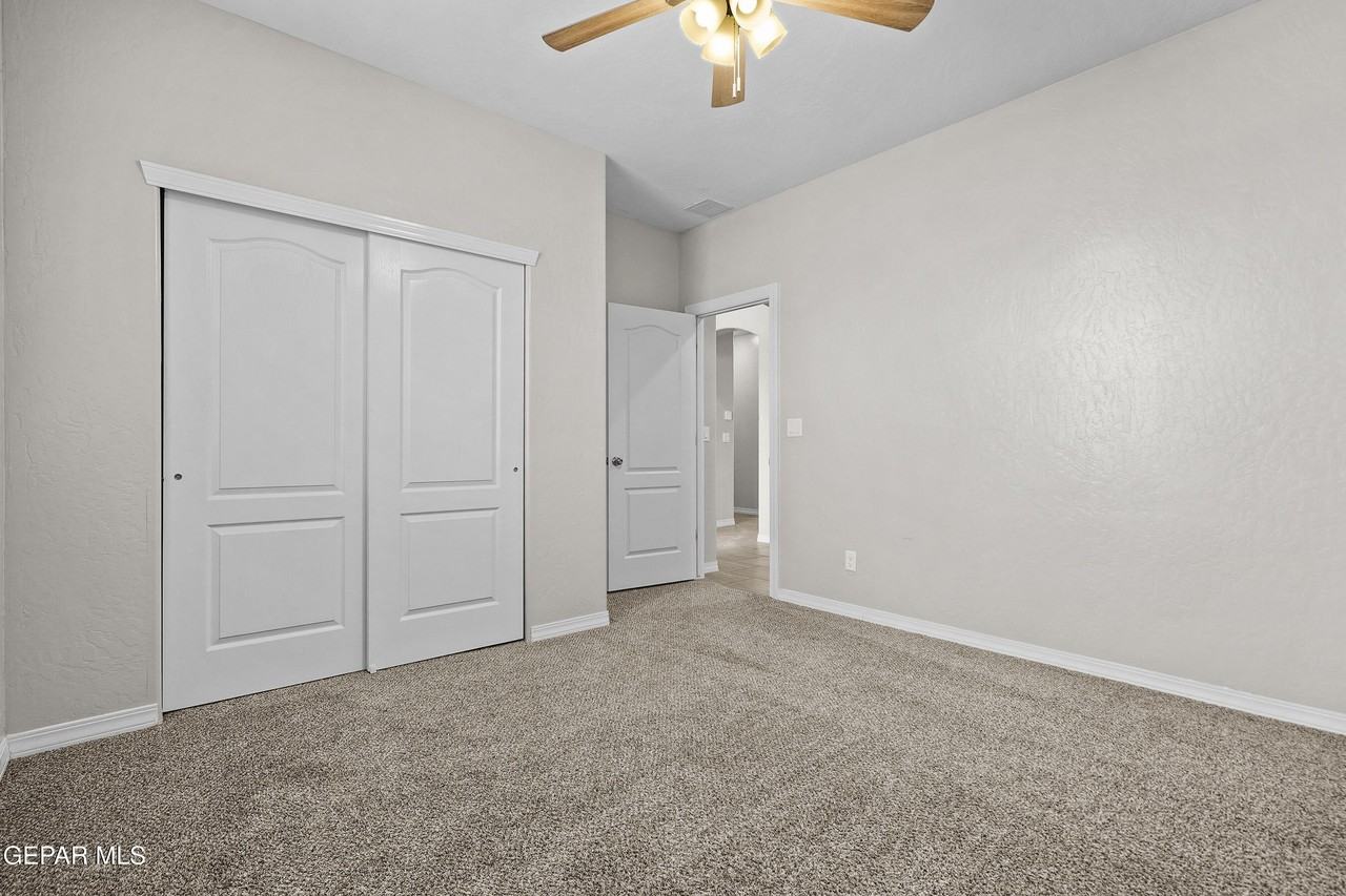 12640 Mary Ponce Rd - Photo 7 of 34