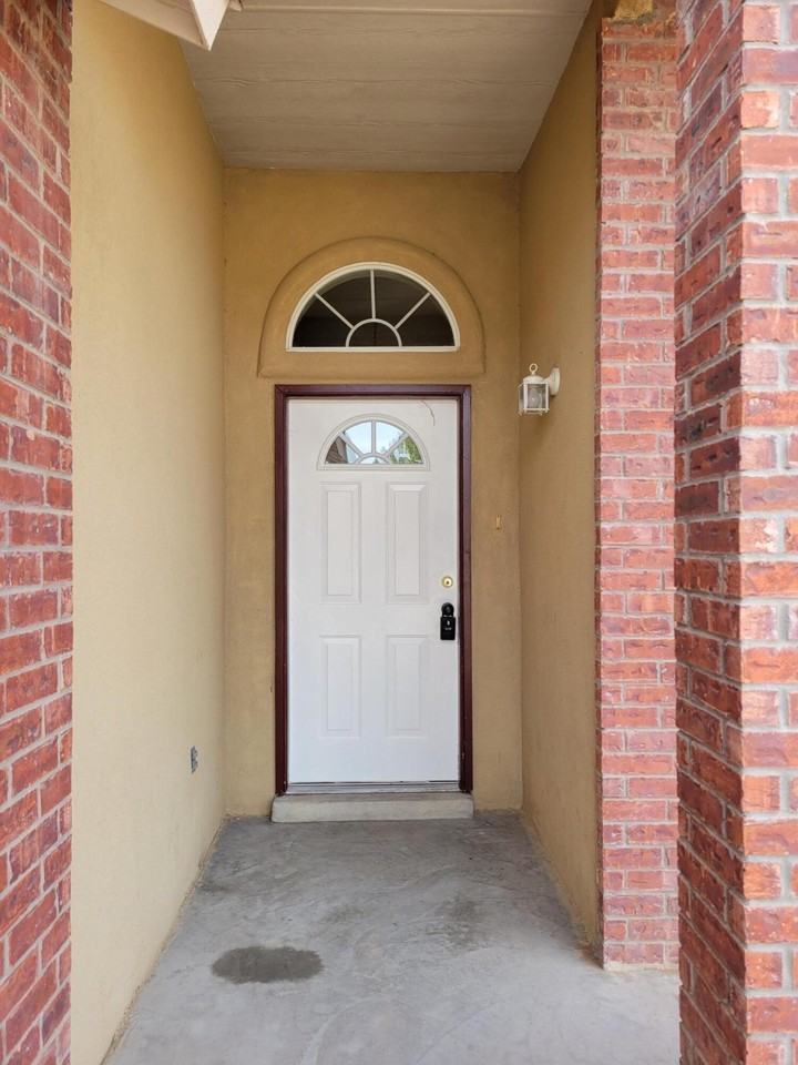 3605 Tierra Zafiro Dr - Photo 4 of 44