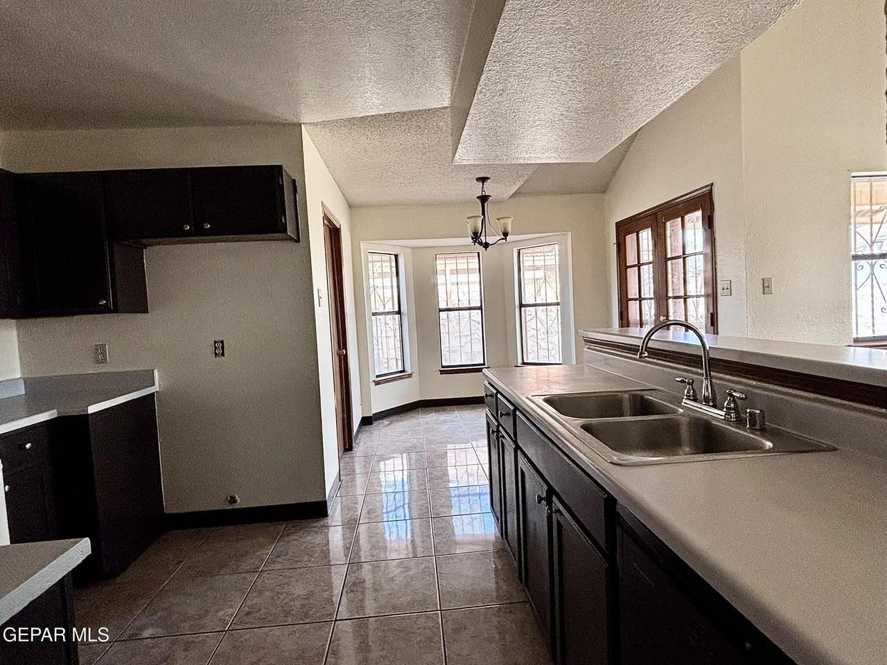 1442 Sierra De Oro Dr - Photo 7 of 13