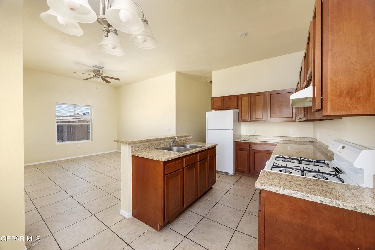 4120 Olympic Ave Unit B #B - Photo 6 of 22