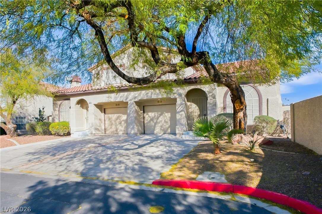 2600 Autumn Blaze Ave - Photo 2 of 31