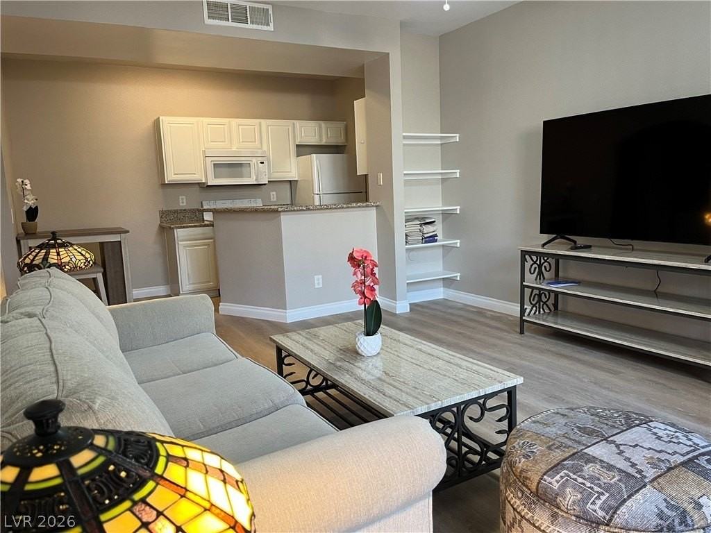 5130 S Jones Blvd #107 - Photo 7 of 26