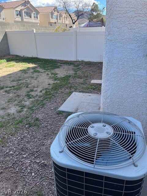 2550 Velez Valley Way - Photo 4 of 28