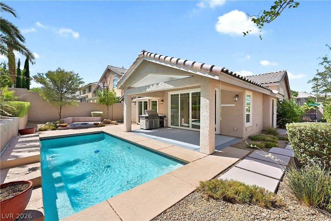 9001 Crimson Clover Way - Photo 2 of 49