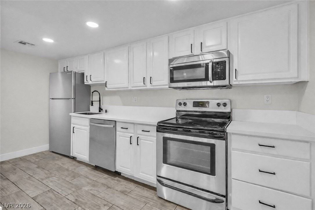 5009 Indian River Dr #153 - Photo 2 of 23