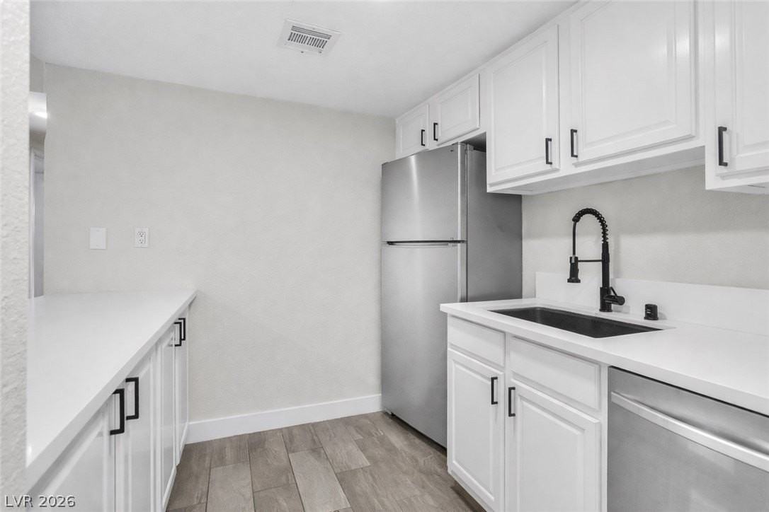 5009 Indian River Dr #153 - Photo 5 of 23