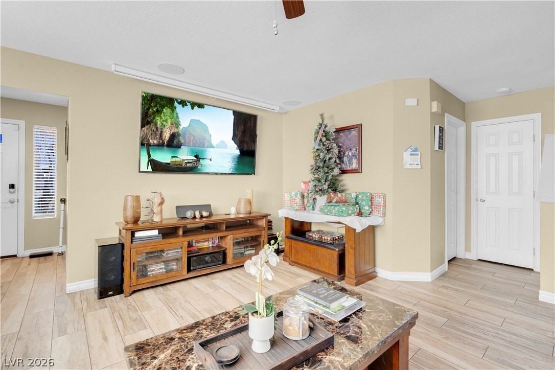 3949 Rhine Way - Photo 5 of 30