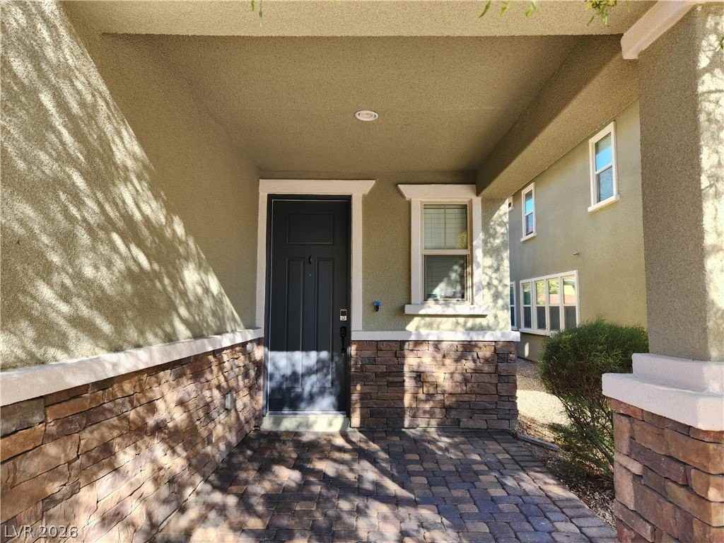 5476 Sentinel Point Ct - Photo 3 of 50