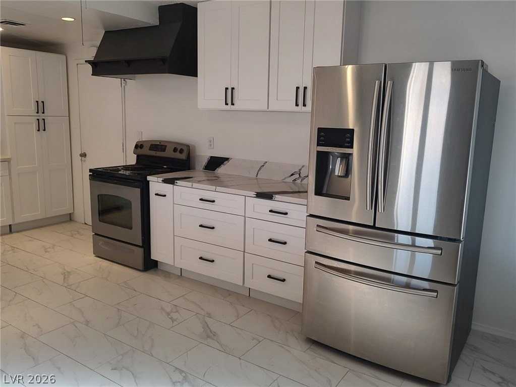 2005 E Oakey Blvd - Photo 3 of 18