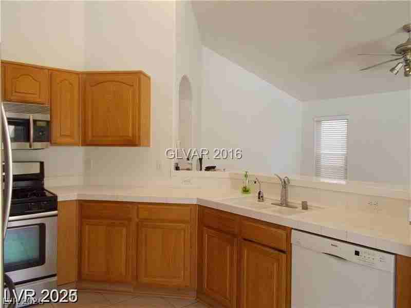 6623 Star Glow Ct - Photo 7 of 17