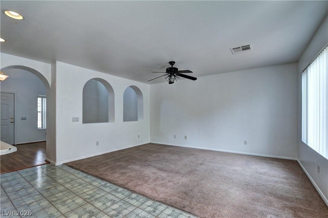 5332 Carlsbad Heights St - Photo 6 of 26