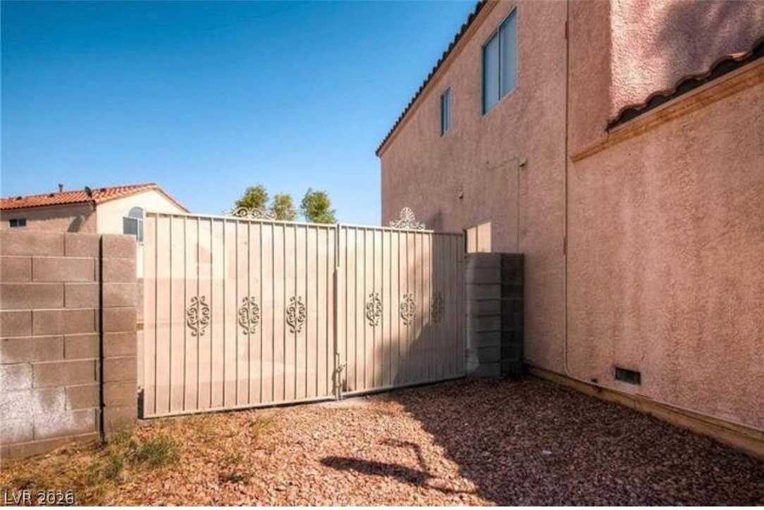 4510 Calico Cliff Ct - Photo 4 of 40