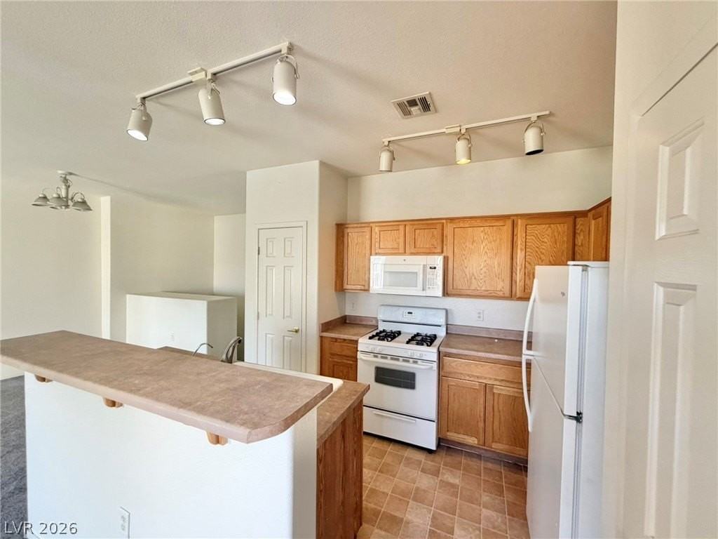 6321 Snap Ridge St #201 - Photo 6 of 19