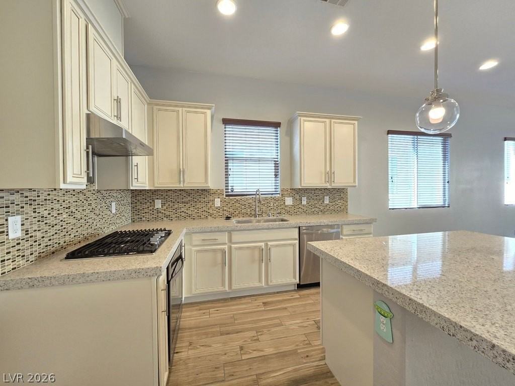 8090 Ancient Oaks Ave - Photo 6 of 26