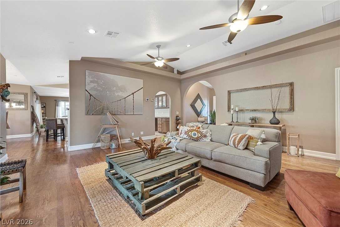 7520 Sisk Rd - Photo 5 of 50