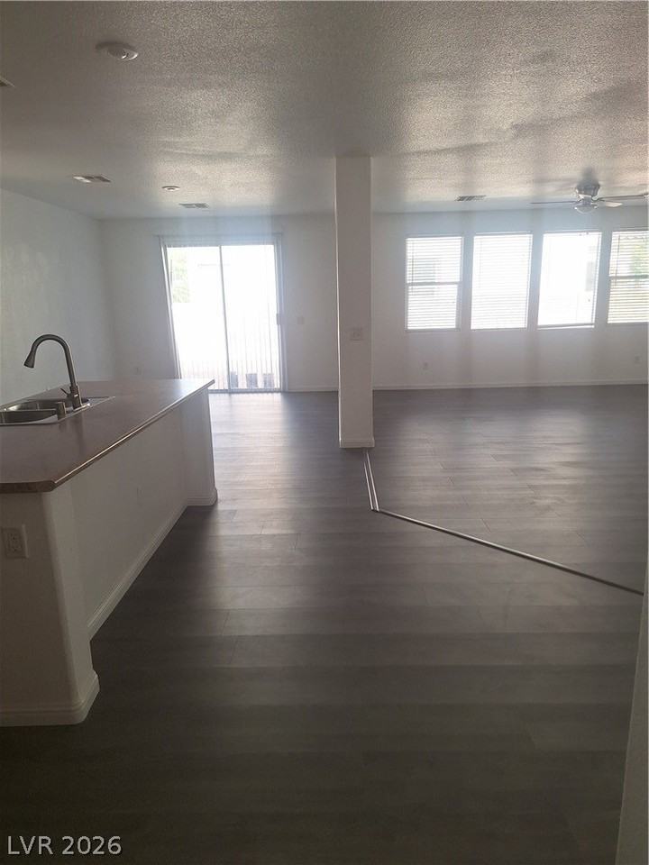 304 Raptors View Ave - Photo 7 of 24