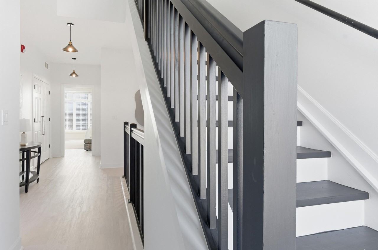 2026 Hazel St - Photo 3 of 21