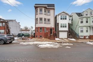 579 S 12th St #1 - Photo 1 of 1