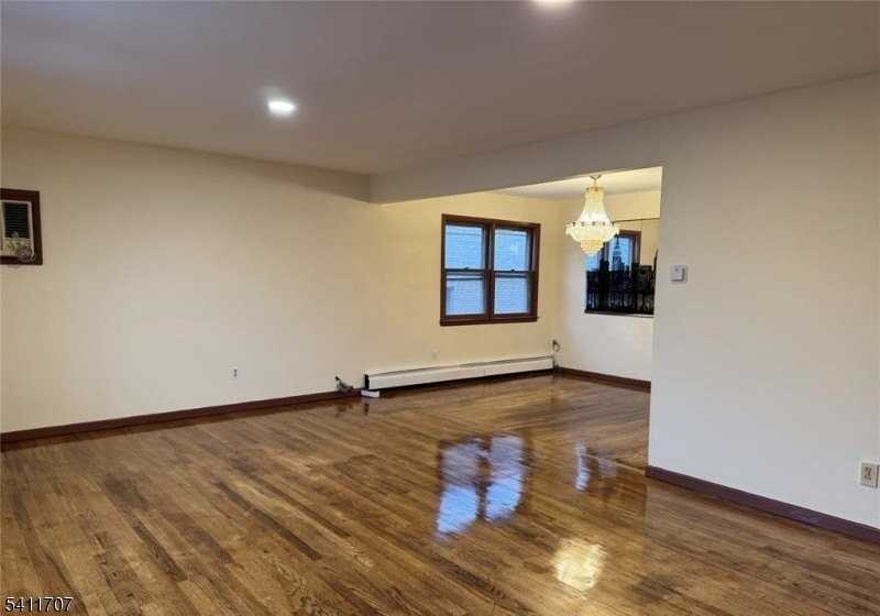 4 Chestnut St - Photo 2 of 13