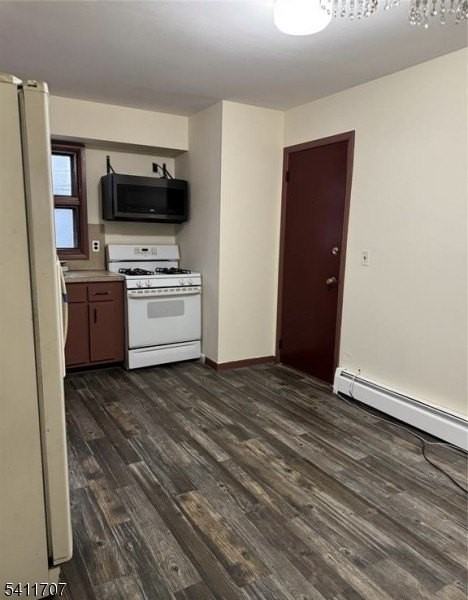 4 Chestnut St - Photo 5 of 13