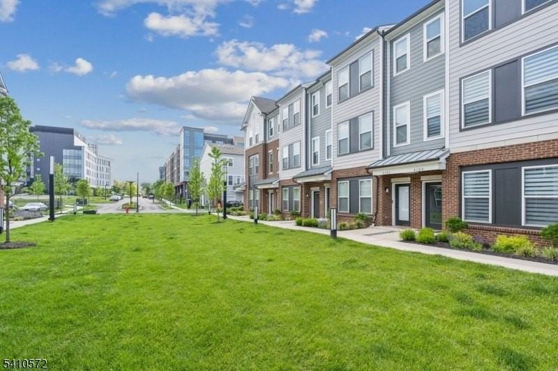 4 Sadie Cir Apt 4104 #4104 - Photo 2 of 29