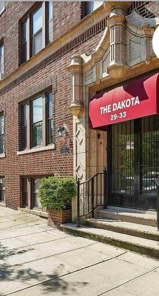 29-33 51st St - Photo 6 of 7